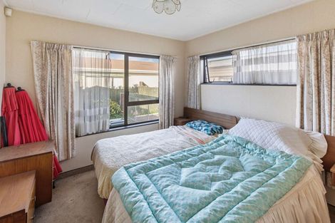 Photo of property in 12 Warwick Place, Springvale, Whanganui, 4501