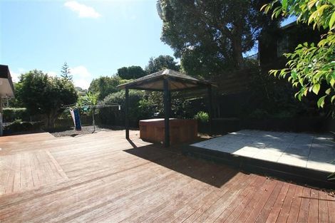 Photo of property in 68 Hadfield Street, Beach Haven, Auckland, 0626