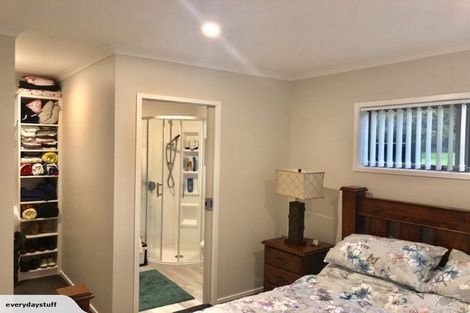 Photo of property in 12 Buddle Road, Wallaceville, Upper Hutt, 5018