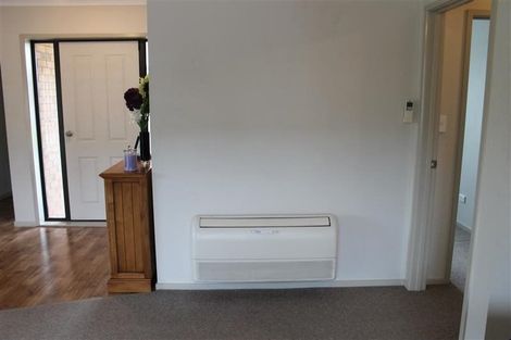 Photo of property in 60 Mcquarrie Street, Kingswell, Invercargill, 9812