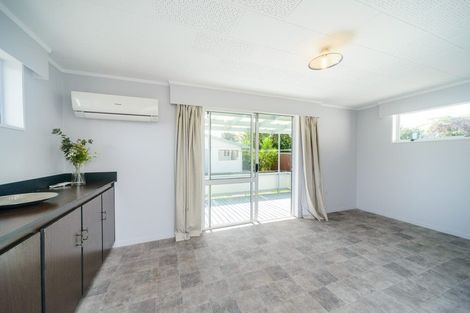 Photo of property in 27 Galway Avenue, Hokowhitu, Palmerston North, 4410