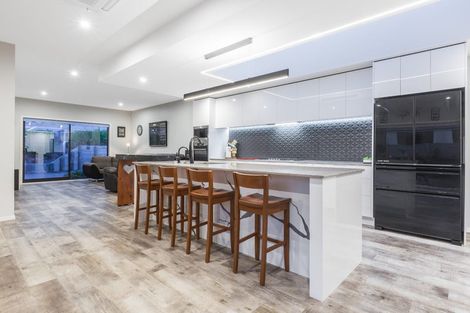 Photo of property in 55 Queen Charlotte Drive, Aotea, Porirua, 5024