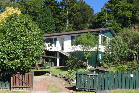 Photo of property in 6 Glucina Place, Glen Eden, Auckland, 0602