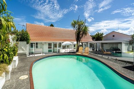 Photo of property in 28 Barlow Place, Chatswood, Auckland, 0626