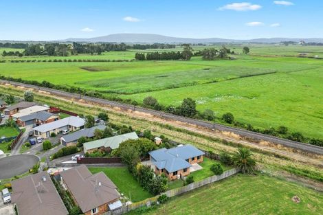 Photo of property in 14 Corsair Place, Melville, Hamilton, 3206