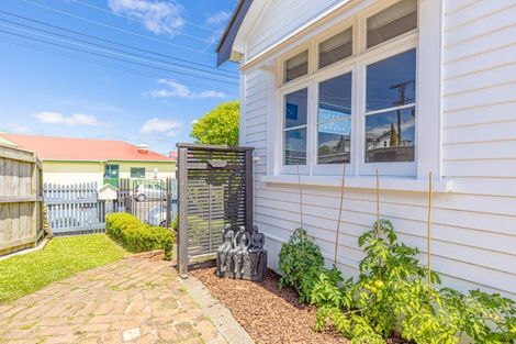Photo of property in 2c Saint Leonard Street, Saint Johns Hill, Whanganui, 4501