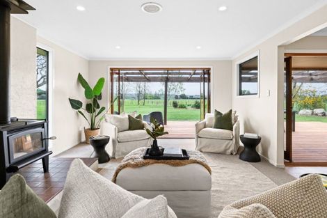 Photo of property in 361 Swamp Road, Fernhill, Napier, 4183