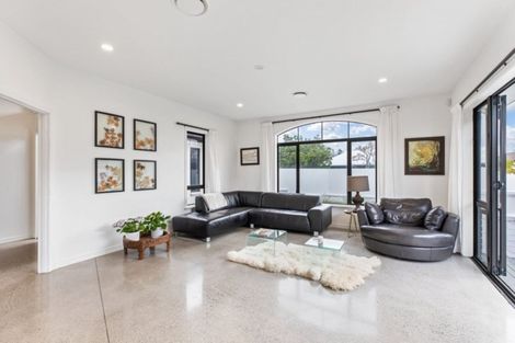 Photo of property in 135 Palm Beach Boulevard, Papamoa Beach, Papamoa, 3118