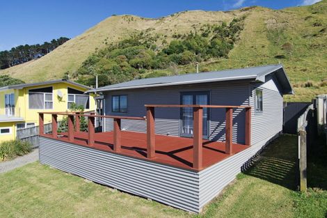 Photo of property in 269 Mataikona Road, Mataikona, Tinui, 5889