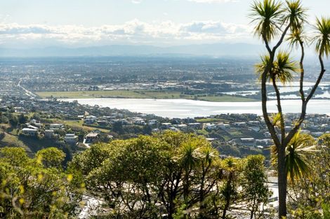 Photo of property in 8 Ararat Lane, Clifton, 8081