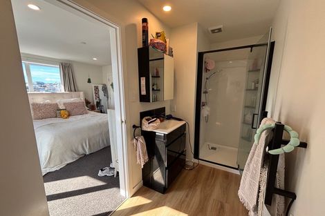 Photo of property in 2/239 Adelaide Road, Newtown, Wellington, 6021