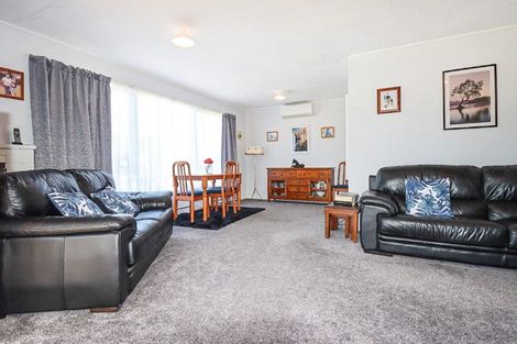 Photo of property in 69 Guy Street, Dannevirke, 4930