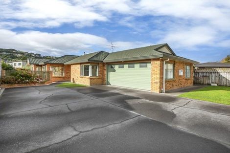Photo of property in 80a Oxford Street, Tawa, Wellington, 5028