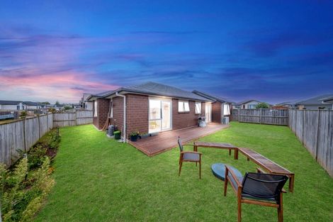 Photo of property in 28 Rainsford Road, Pukekohe, 2120