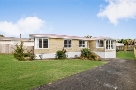 Photo of property in 10 Olive Street, Manurewa, Auckland, 2102