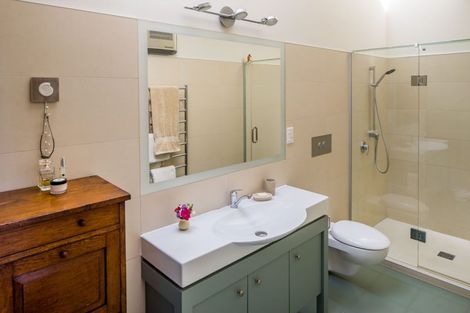 Photo of property in 107-109 Muritai Road, Eastbourne, Lower Hutt, 5013