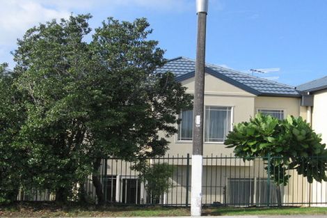 Photo of property in 143d Hobsonville Road, West Harbour, Auckland, 0618