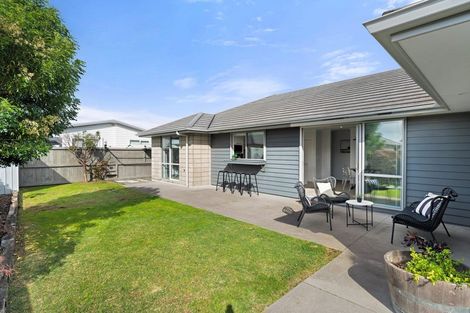 Photo of property in 3 Kamahi Crescent, Papamoa Beach, Papamoa, 3118