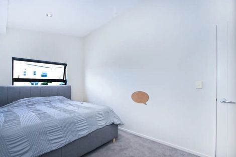 Photo of property in 9/40 Scarlet Oak Drive, Schnapper Rock, Auckland, 0632