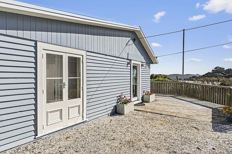 Photo of property in 150 Waiheke Road, Waiheke Island, 1971