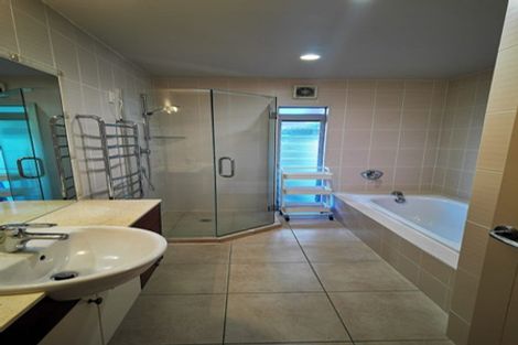 Photo of property in 20 Bournemouth Terrace, Murrays Bay, Auckland, 0630