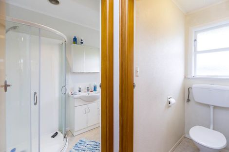 Photo of property in 37 Kashmir Avenue, Clouston Park, Upper Hutt, 5018