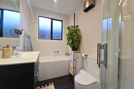 Photo of property in 5 Waterfowl Road, Jacks Point, 9371