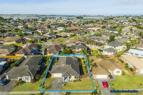 Photo of property in 18 Aberdeen Crescent, Wattle Downs, Auckland, 2103