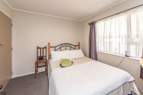 Photo of property in 106 Hinau Street, Castlecliff, Whanganui, 4501