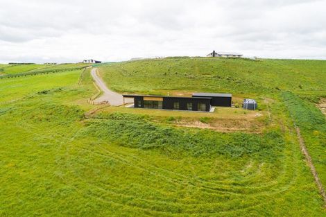 Photo of property in 38 Fry Road, Halcombe, Feilding, 4777