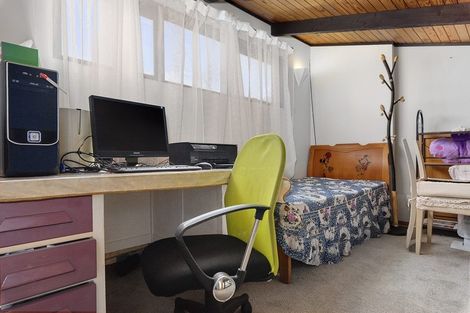 Photo of property in 67 Kennedy Avenue, Forrest Hill, Auckland, 0620