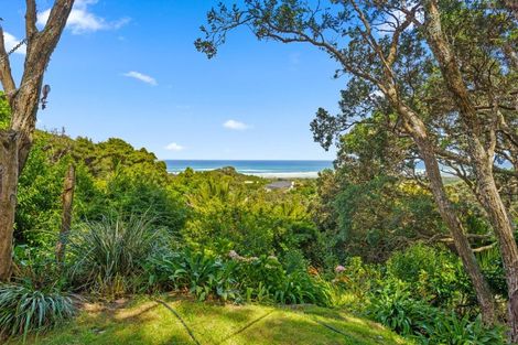 Photo of property in 296 Motutara Road, Muriwai, Waimauku, 0881