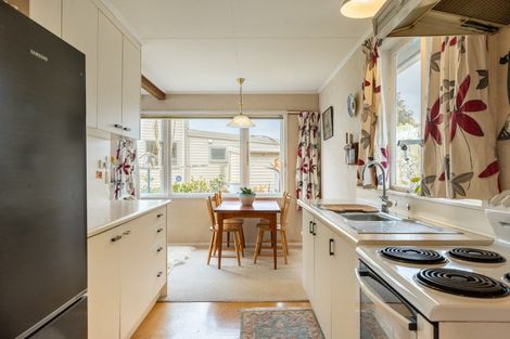 Photo of property in 116 Alexander Road, Raumati Beach, Paraparaumu, 5032