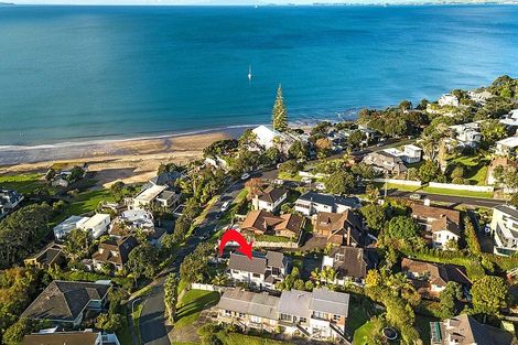 Photo of property in 1/7 Whitby Crescent, Mairangi Bay, Auckland, 0630