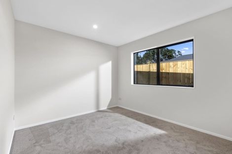 Photo of property in 12 Konoba Avenue, Kumeu, 0810