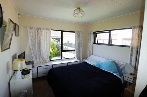 Photo of property in 12 Warwick Place, Springvale, Whanganui, 4501