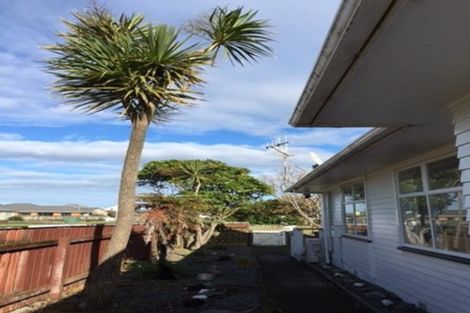 Photo of property in 2 Watson Drive, Paraparaumu Beach, Paraparaumu, 5032