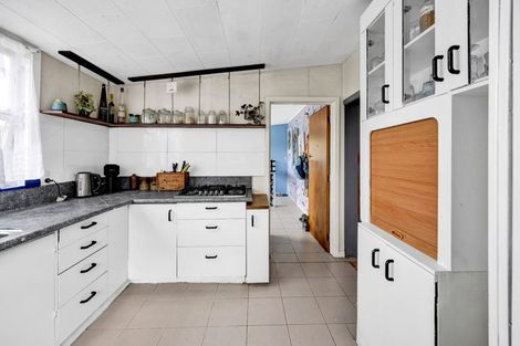 Photo of property in 77 Ngatai Street, Manaia, 4612