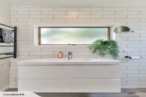 Photo of property in 9 Brian Avenue, Wairoa, 4108