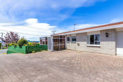 Photo of property in 96 Acacia Bay Road, Nukuhau, Taupo, 3330