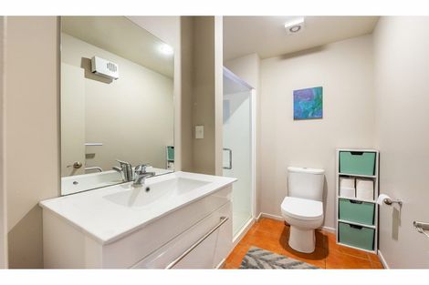 Photo of property in 174 Strickland Street, Sydenham, Christchurch, 8023