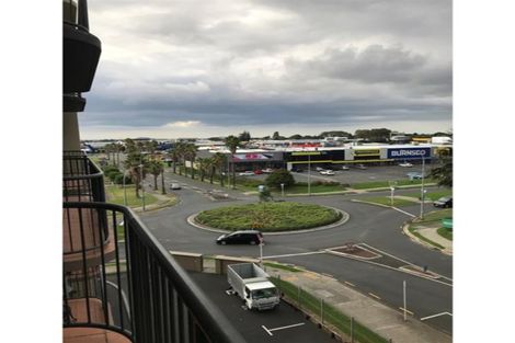 Photo of property in The Rennaissance, 4j/18 Ronwood Avenue, Manukau, Auckland, 2104