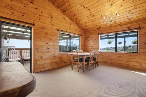 Photo of property in 27 Bateleur Close, Welcome Bay, Tauranga, 3112