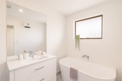 Photo of property in 130 Bower Avenue, New Brighton, Christchurch, 8083