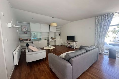 Photo of property in 15 Fancourt Street, Karori, Wellington, 6012