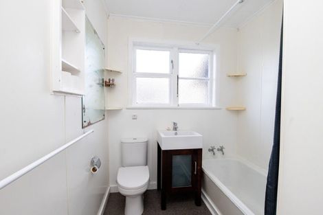 Photo of property in 9 Hayward Road, Ngatea, 3503