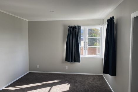 Photo of property in 94 Nicholson Road, Khandallah, Wellington, 6035