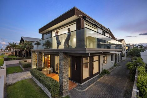 Photo of property in 1/30 Marine Parade, Mount Maunganui, 3116