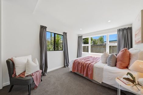 Photo of property in 4 Achilles Parade, The Pines Beach, 7630