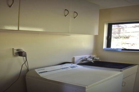 Photo of property in 3/296 Sunset Road, Windsor Park, Auckland, 0632